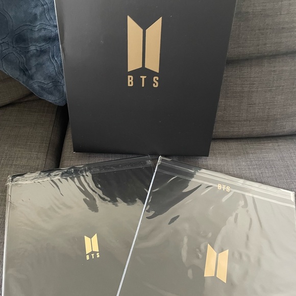 BTS merch box 8 full set - Picture 4 of 7